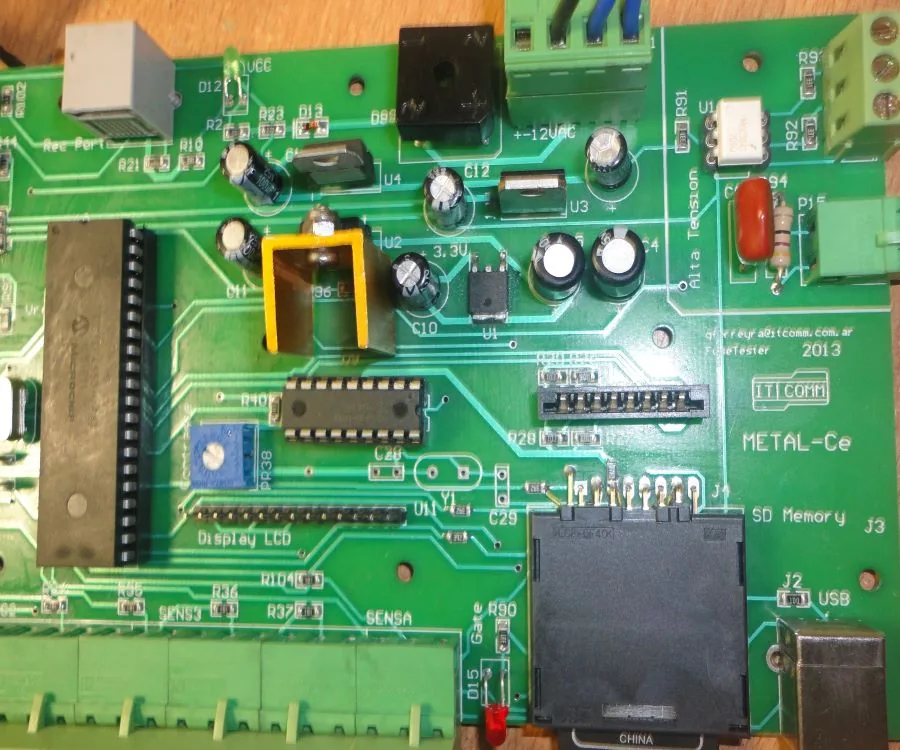 Placa utilizada en desarrollo y reparación electrónica